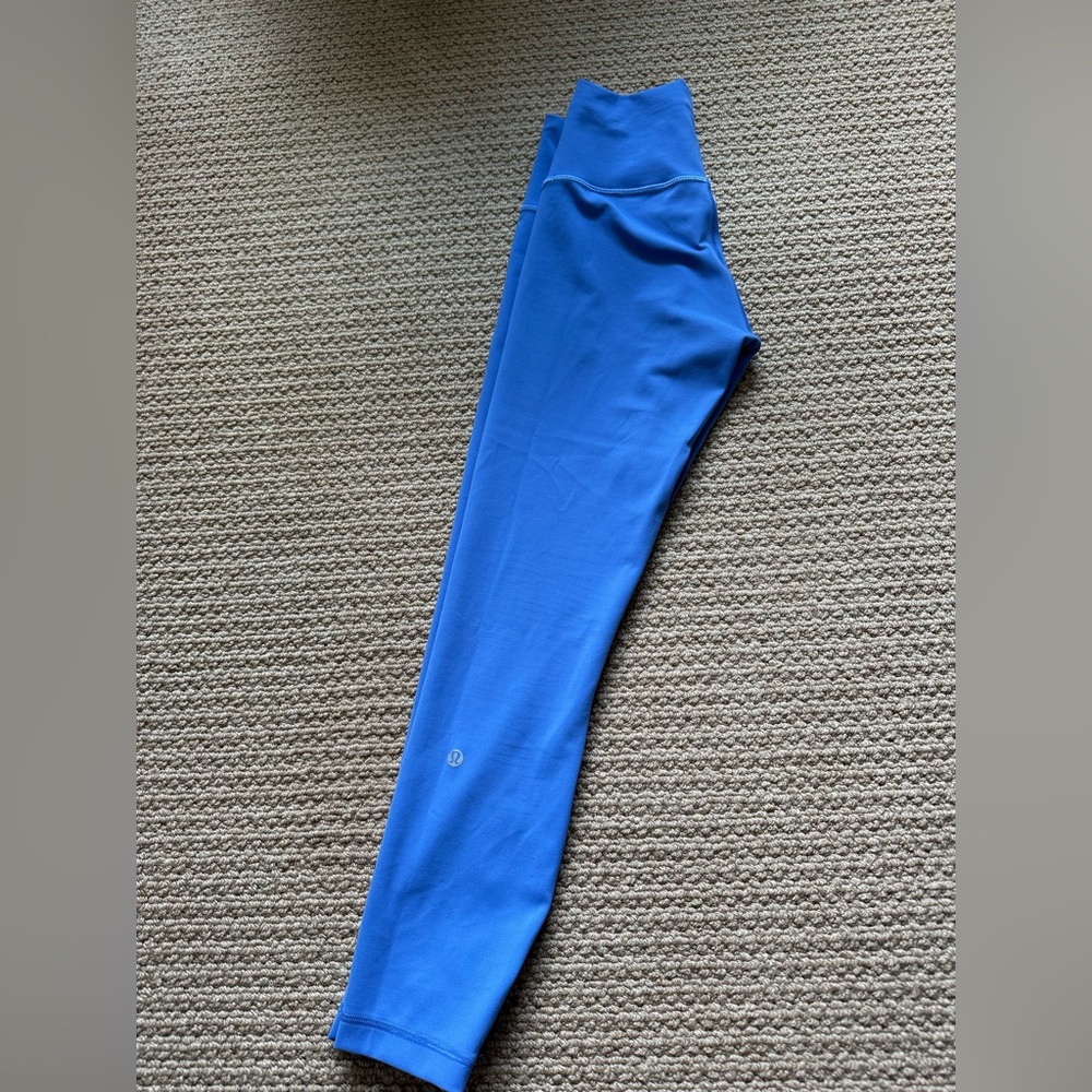 Lululemon wild indigo Wunder Train Leggings 25” size 8